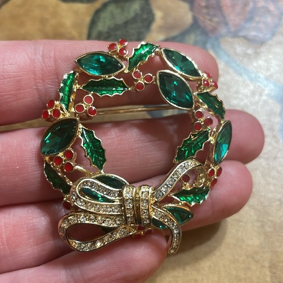 Holiday Holly Wreath Pin - Picture 3 of 3